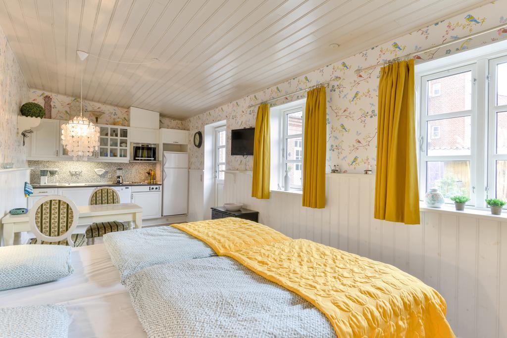 Viborg City Rooms ภายนอก รูปภาพ