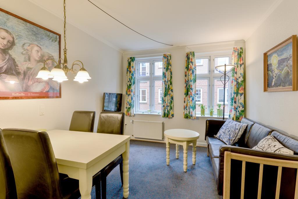 Viborg City Rooms ภายนอก รูปภาพ